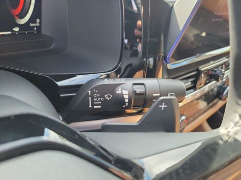 New 2026 Nissan Pathfinder Platinum AWD/4WD image 28