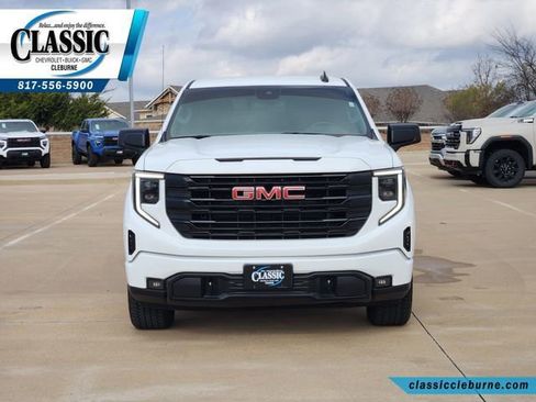 Used 2025 GMC Sierra 1500 Elevation w/ Preferred Package image 5