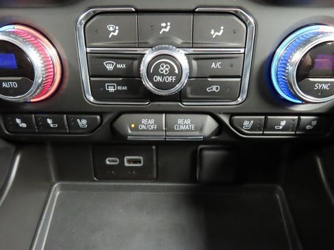 Used 2024 GMC Yukon AT4 image 56