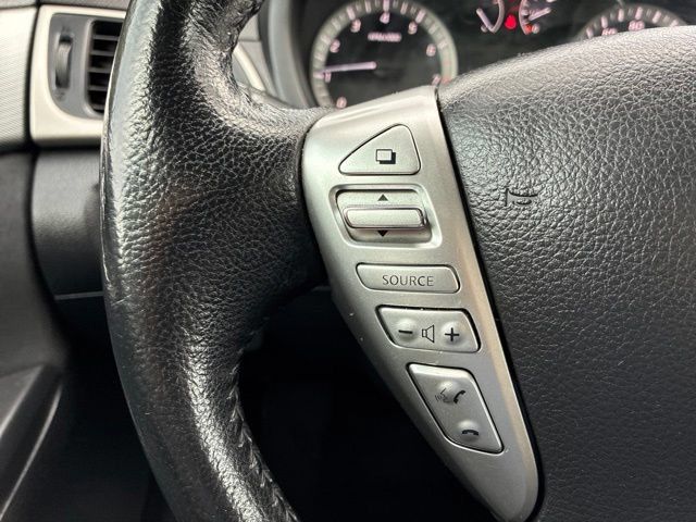 Used 2015 Nissan Sentra SR FWD image 39
