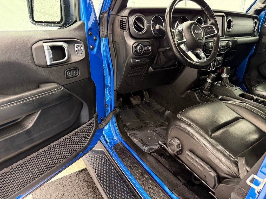 Used 2021 Jeep Gladiator Overland w/ Uconnect 4C Nav & Sound Group AWD/4WD image 33
