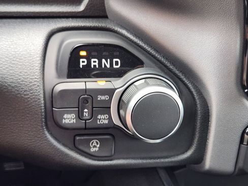 New 2026 RAM 1500 Express AWD/4WD image 18