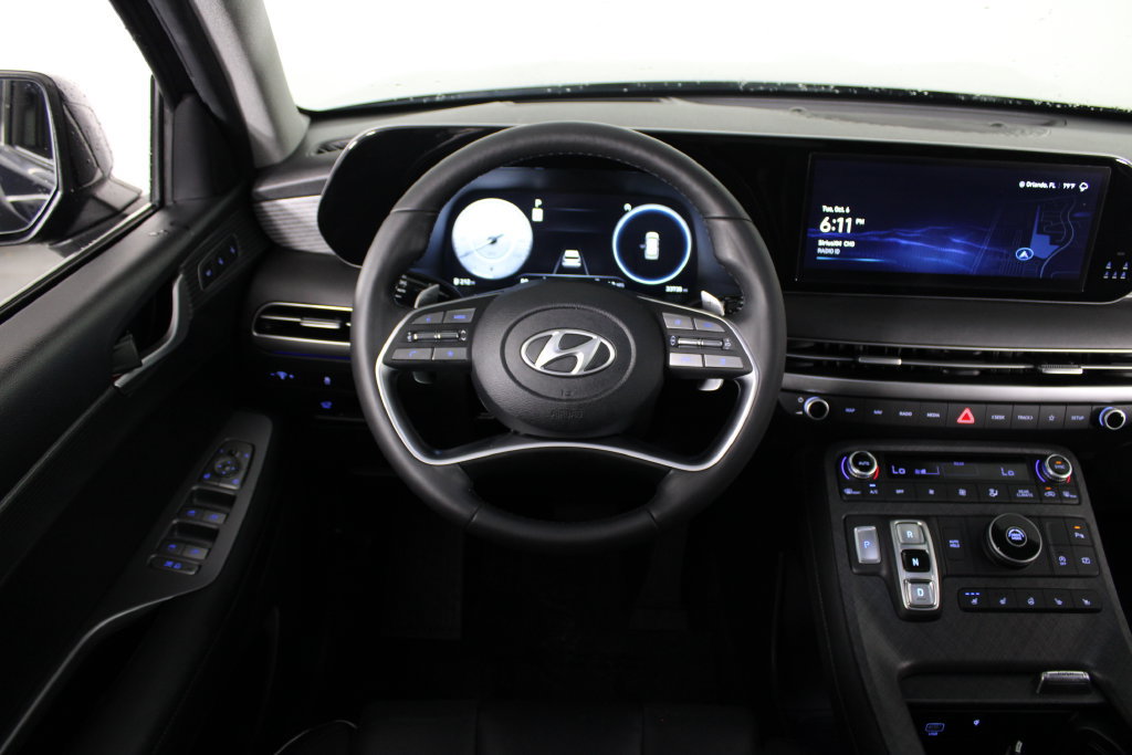 Certified 2024 Hyundai Palisade Limited FWD image 8
