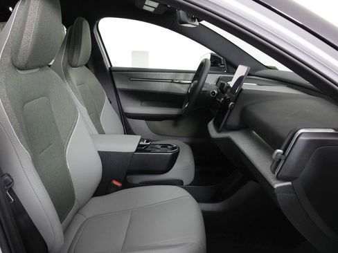 New 2026 Volvo EX30 Plus AWD/4WD image 10