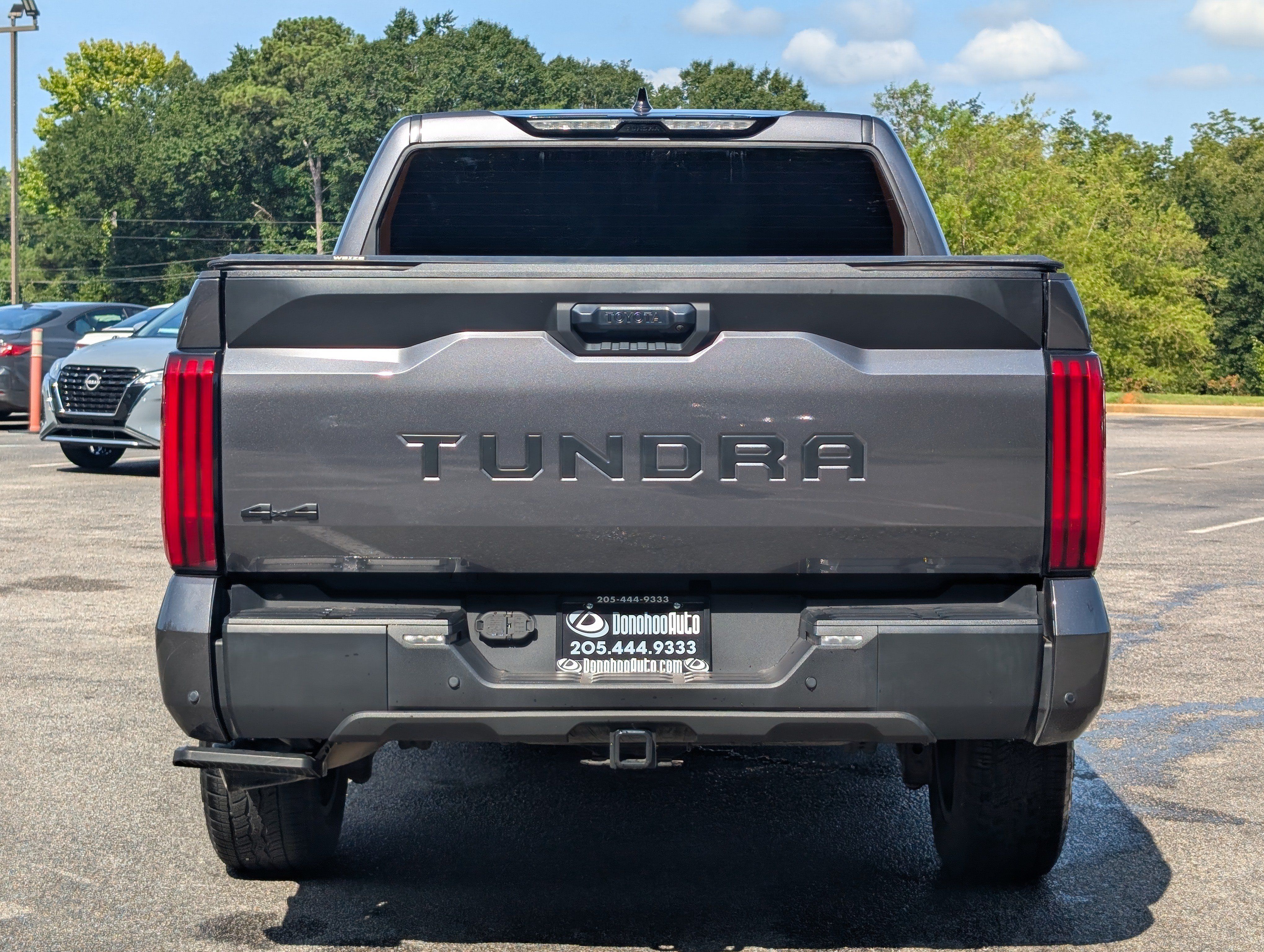 Used 2023 Toyota Tundra SR5 w/ SR5 Convenience Package AWD/4WD image 8