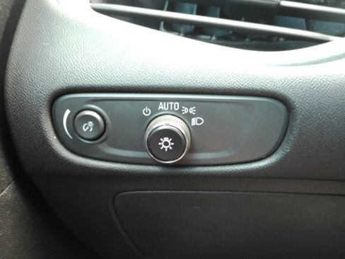 Used 2023 Chevrolet Malibu LS FWD image 33