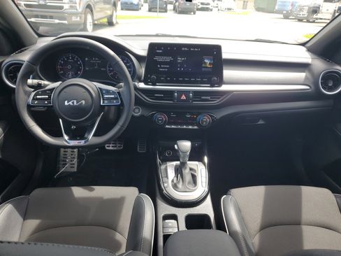 Used 2024 Kia Forte GT-Line w/ GT-Line Premium Package image 16