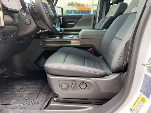 New 2025 GMC Hummer EV 2X w/ LPO, Cargo Utility Package image 22