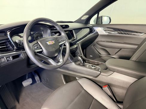 Used 2024 Cadillac XT6 Premium Luxury AWD/4WD image 31