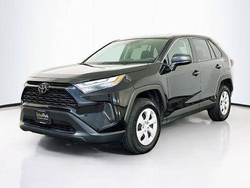 Used 2025 Toyota RAV4 LE image 3