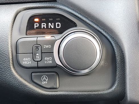 New 2026 RAM 1500 Express image 17