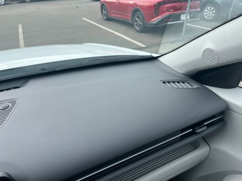 Used 2025 Hyundai Kona SEL image 36