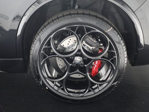 New 2024 Alfa Romeo Stelvio Quadrifoglio w/ Active Assist Plus Package image 37