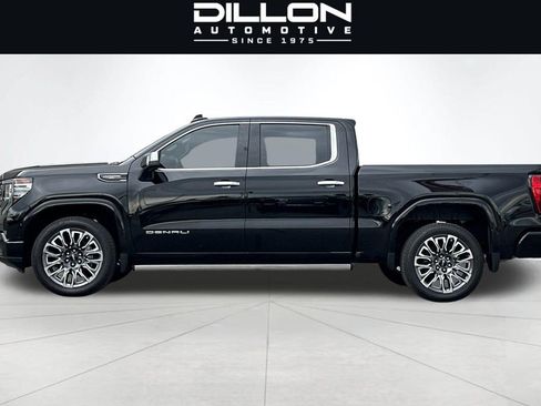 Used 2023 GMC Sierra 1500 Denali Ultimate AWD/4WD image 7