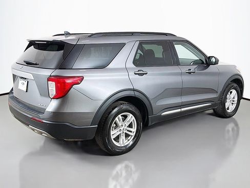 Used 2024 Ford Explorer XLT w/ Equipment Group 202A AWD/4WD image 13
