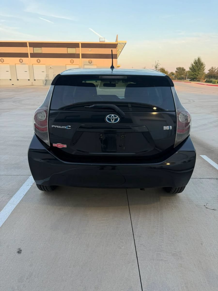 Used 2013 Toyota Prius C Two FWD image 4