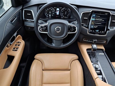 Used 2021 Volvo XC90 T6 Inscription w/ Protection Package Premier image 13