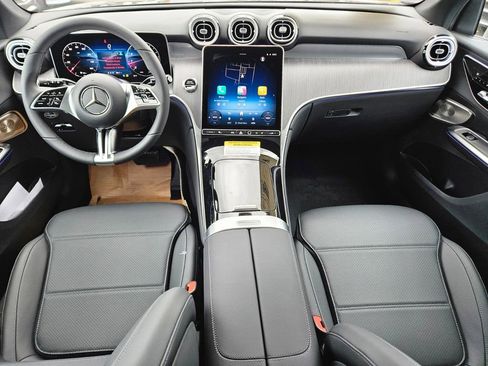 New 2026 Mercedes-Benz GLC 300 4MATIC image 10