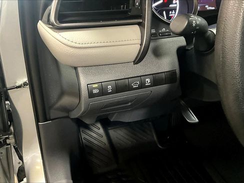 Used 2023 Toyota Camry LE image 30