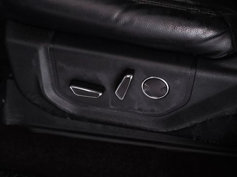 Used 2020 Ford Expedition Limited w/ Equipment Group 301A AWD/4WD image 31