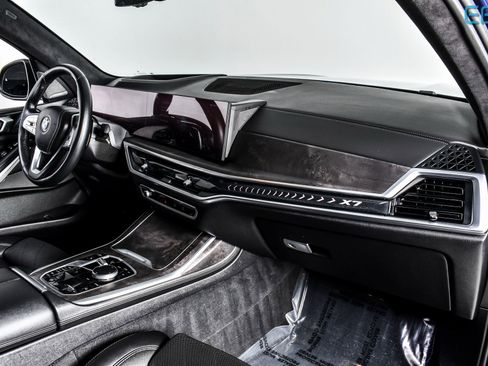 Used 2023 BMW X7 xDrive40i w/ Premium Package image 24