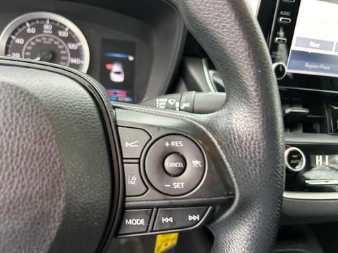 Used 2020 Toyota Corolla LE image 18