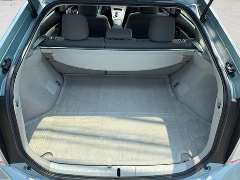 Used 2012 Toyota Prius Three w/ Solar Roof Pkg FWD image 32