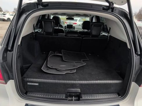 Used 2017 Mercedes-Benz GLE 550e image 32