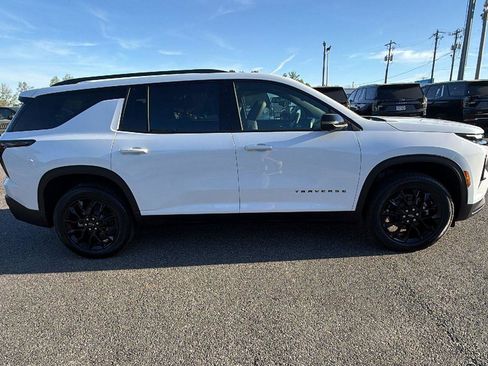 New 2026 Chevrolet Traverse LT image 4