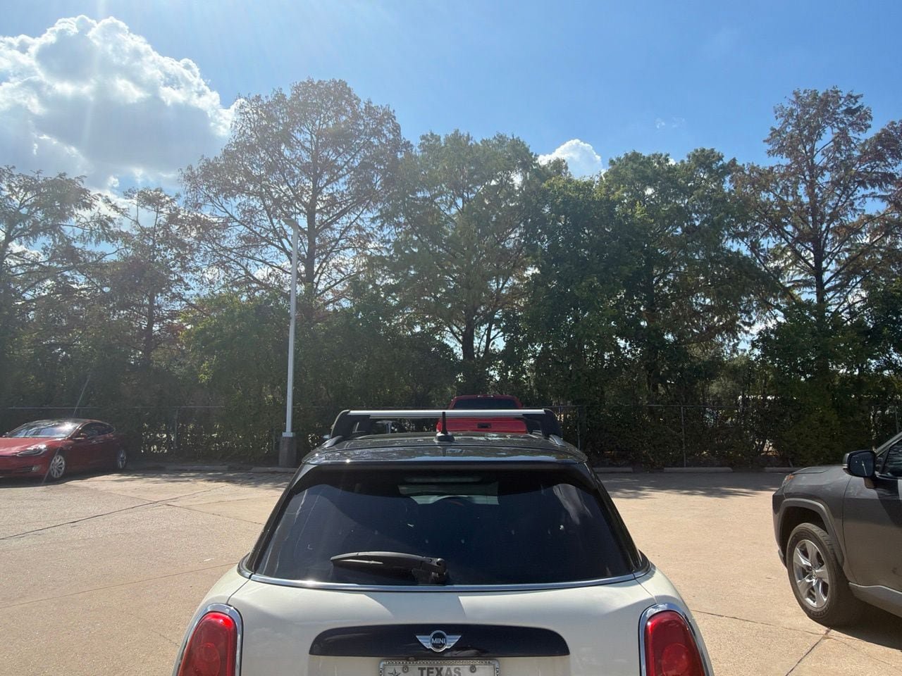 Used 2018 MINI Cooper 4-Door Hardtop FWD image 5