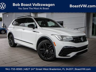 Used 2022 Volkswagen Tiguan SE R-Line
