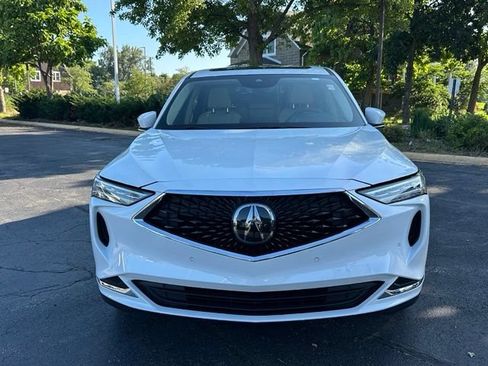 Used 2022 Acura MDX w/ Technology Package AWD/4WD image 2