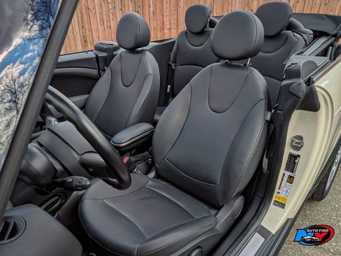 Used 2011 MINI Cooper Convertible FWD image 11