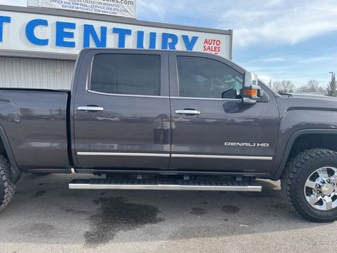 Used 2016 GMC Sierra 2500 Denali w/ Duramax Plus Package image 17