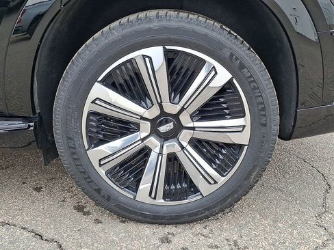 New 2025 Cadillac Escalade IQ Luxury 2 image 27