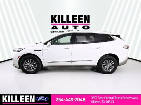 Used 2024 Buick Enclave Premium image 4