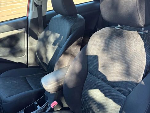 Used 2010 Toyota Matrix image 20