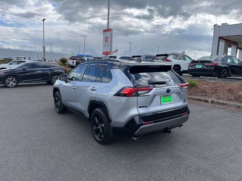 Used 2020 Toyota RAV4 XSE AWD/4WD image 9