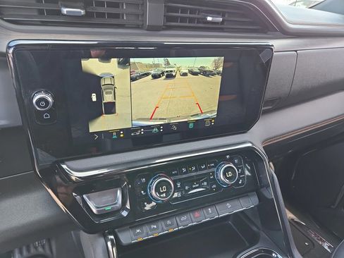 Used 2023 GMC Sierra 1500 AT4 w/ AT4 Preferred Package AWD/4WD image 22