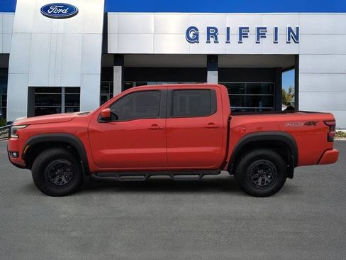 Used 2025 Nissan Frontier PRO-4X AWD/4WD image 10