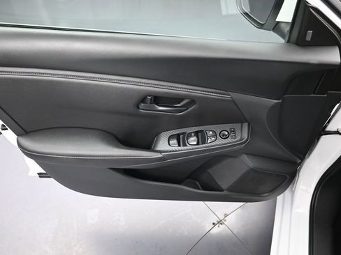 Used 2025 Nissan Sentra S FWD image 20