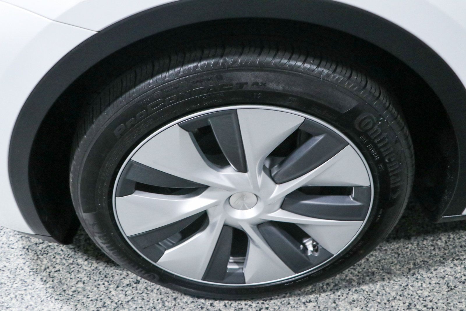 Used 2023 Tesla Model Y Long Range AWD/4WD image 11