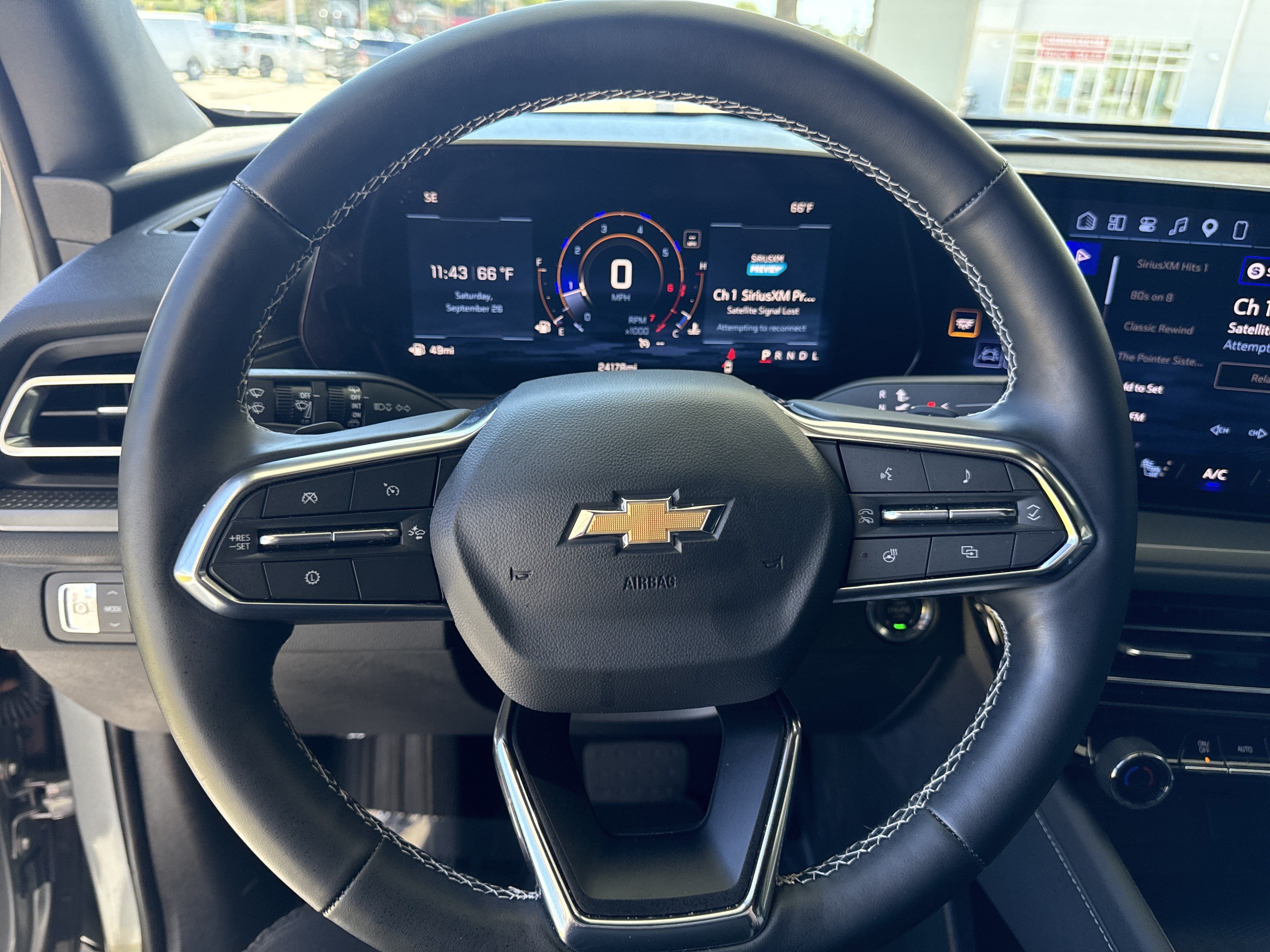Used 2026 Chevrolet Traverse LT w/ Driver Confidence Package FWD image 22
