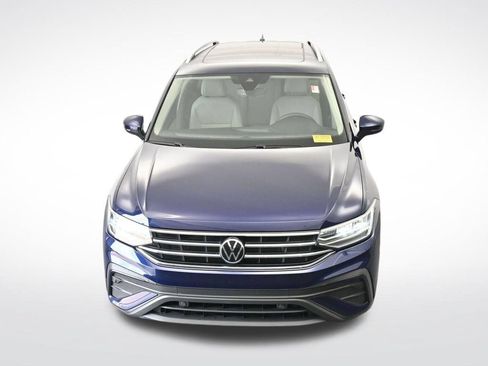 Used 2023 Volkswagen Tiguan SE w/ Panoramic Sunroof Package FWD image 22