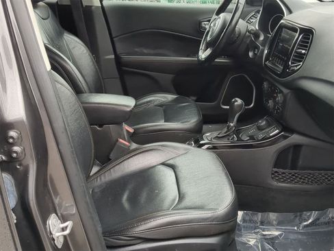 Certified 2021 Jeep Compass Limited image 28