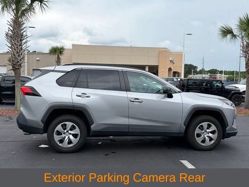 Used 2021 Toyota RAV4 LE AWD/4WD image 6