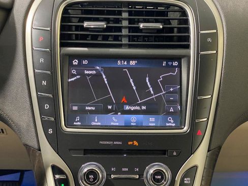 Used 2020 Lincoln Nautilus Reserve AWD/4WD image 17