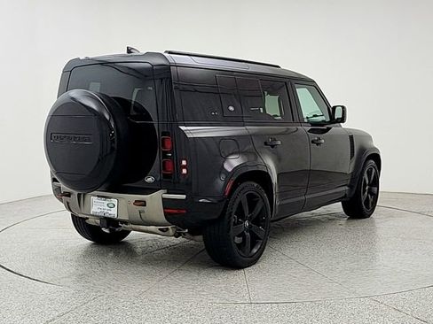 Certified 2023 Land Rover Defender 110 X-Dynamic SE image 5