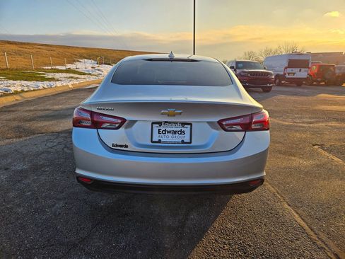 Used 2022 Chevrolet Malibu LT image 5