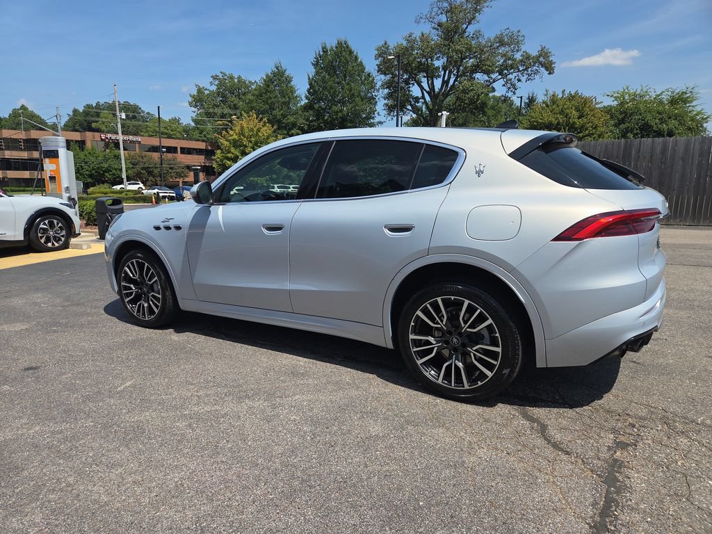 Used 2023 Maserati Grecale GT AWD/4WD image 3